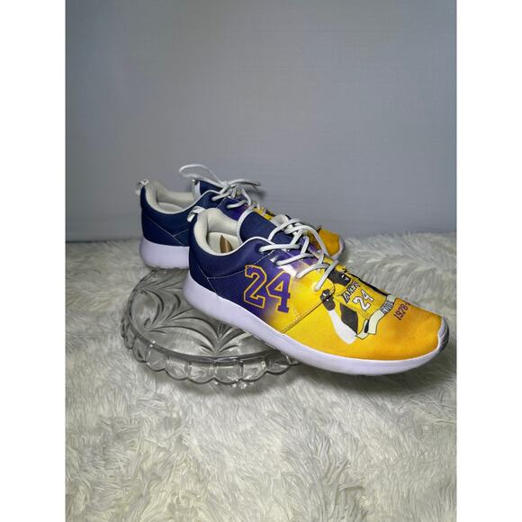 KOBE BRYANT Size 9 Three In #24 Lakers 1978-2020 Shoes - Picture 4 of 6